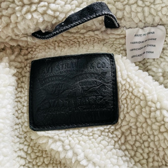 Men’s Levi’s Sherpa Black Denim Trucker Jacket size M - Picture 5 of 5